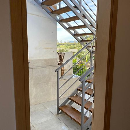 Apartamento Giorgos House Attic Gialova Exterior foto