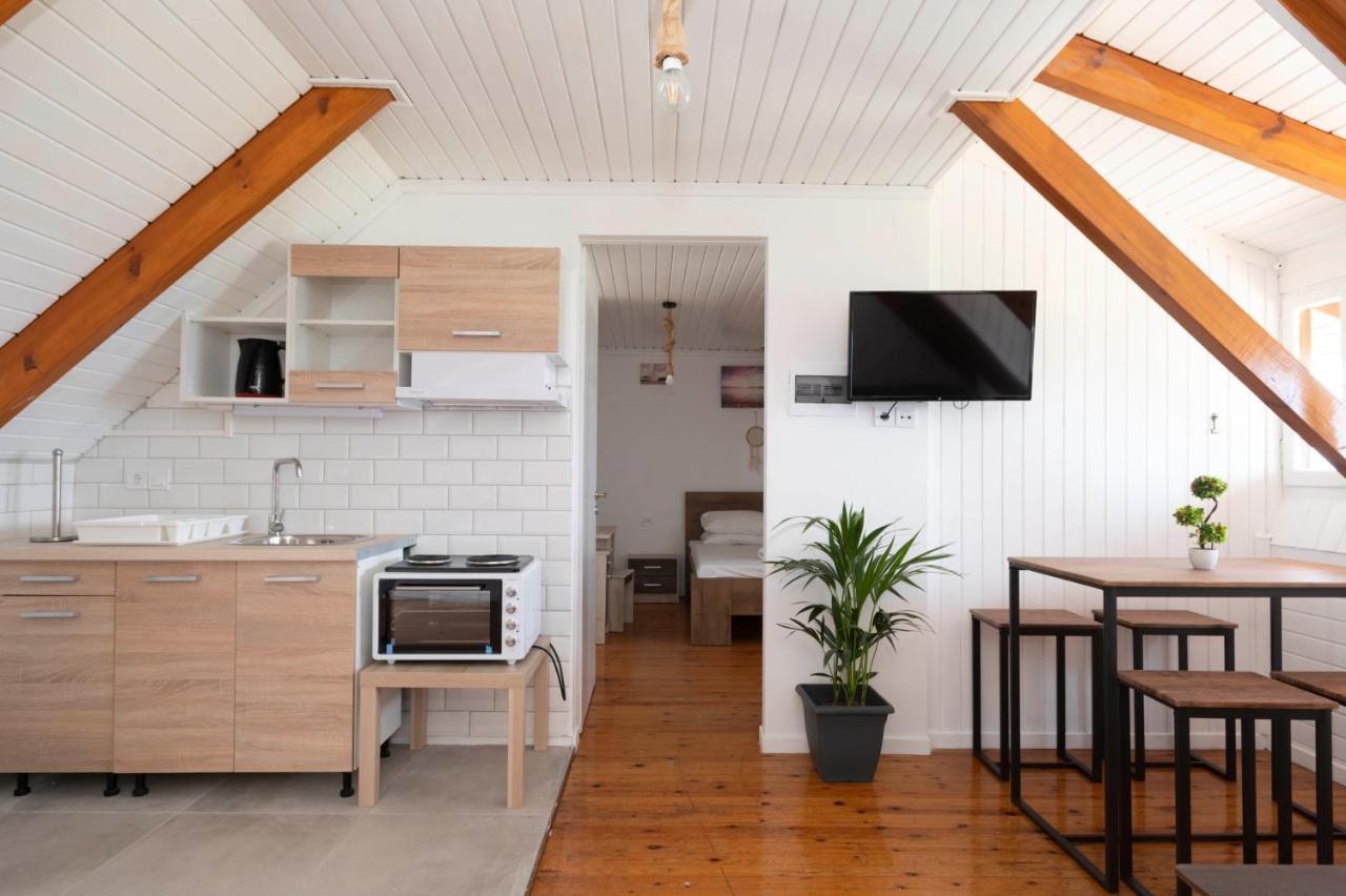 Apartamento Giorgos House Attic Gialova Exterior foto